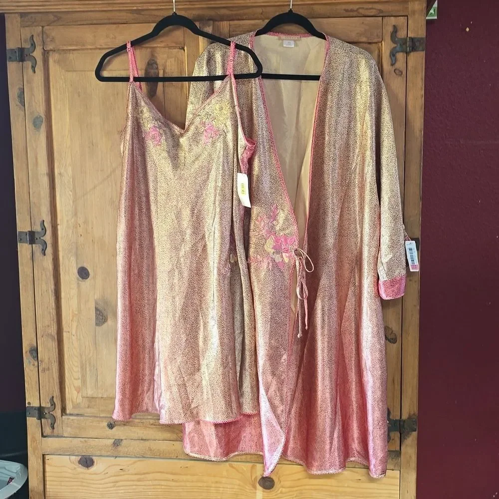 NWT SENSARA Silky Embroidered Floral 2-Pc Set 2X/3X - Vintage NOS Luxury